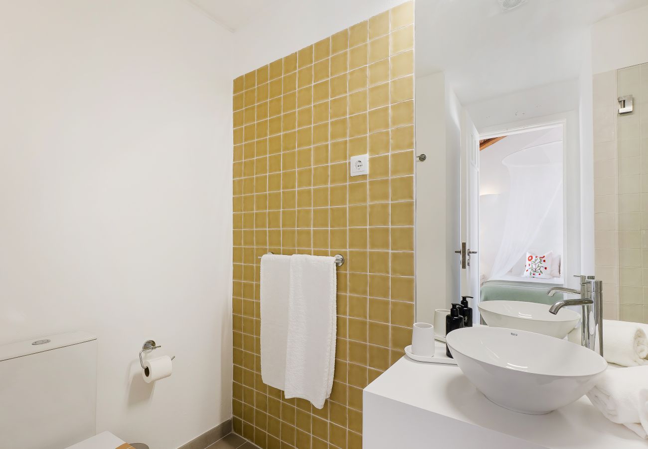 Villa em Galé - Renovada na Galé 2026 | Piscina Privada | Praia a 5 Minutos a Pé
