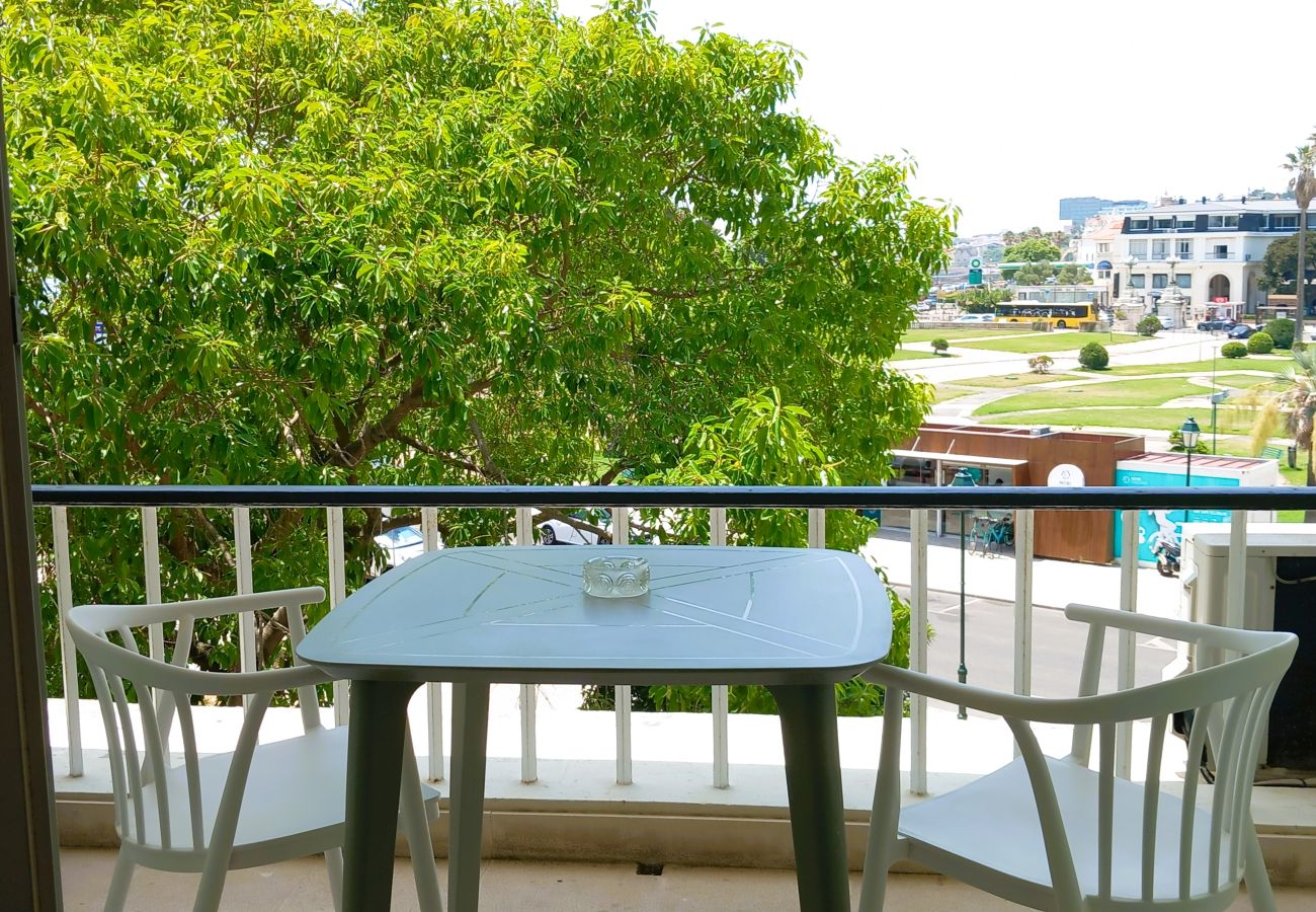 Estúdio em Estoril - RENT4REST ESTORIL BEACHFRONT APARTMENTS - BALCONY STUDIO