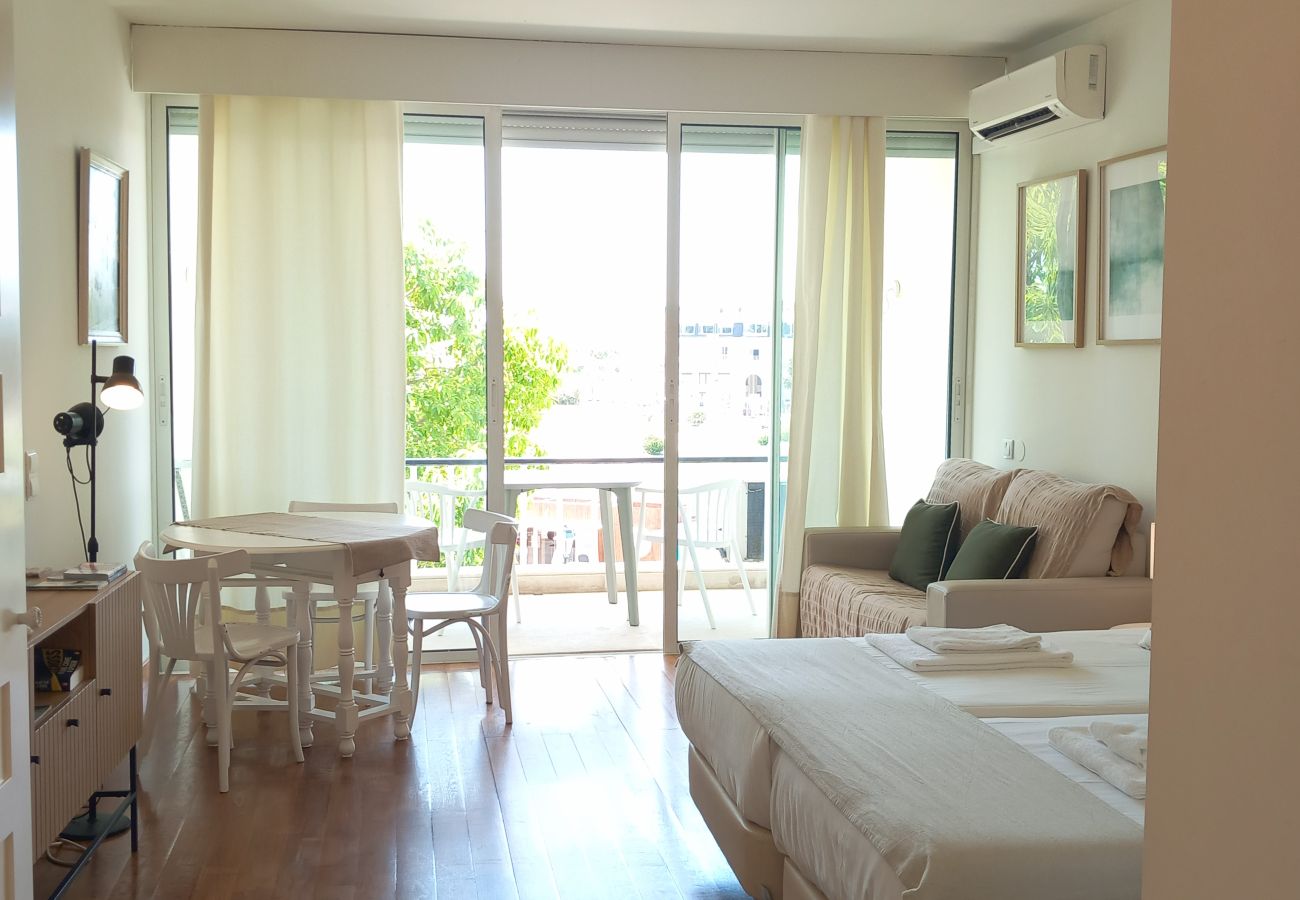 Estúdio em Estoril - RENT4REST ESTORIL BEACHFRONT APARTMENTS - BALCONY STUDIO