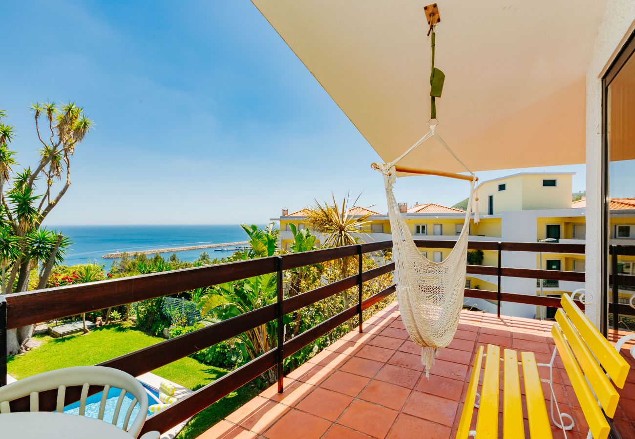 Casa em Sesimbra - Moradia com Piscina e vista de Mar por Rent4Rest