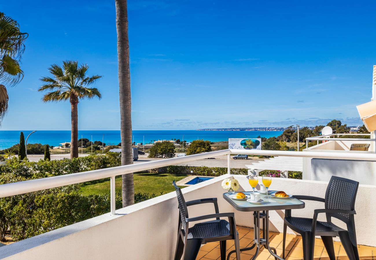 Villa em Galé - Villa Luz do Atlantico, 100m da praia e piscina privada