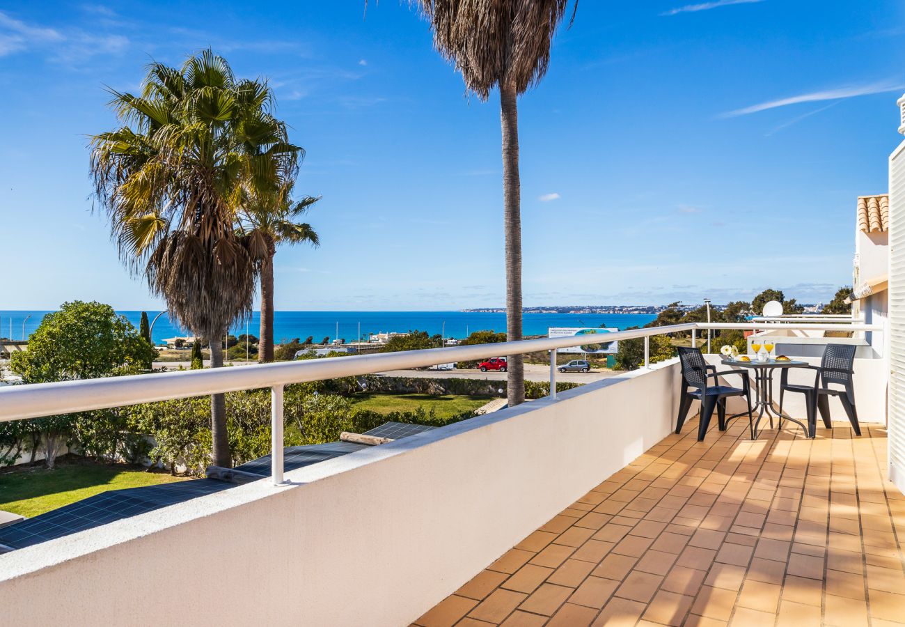 Villa em Galé - Villa Luz do Atlantico, 100m da praia e piscina privada