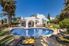 Villa em Albufeira - Villa Eva OCV - Privada com Piscina e Sala de Jogos
