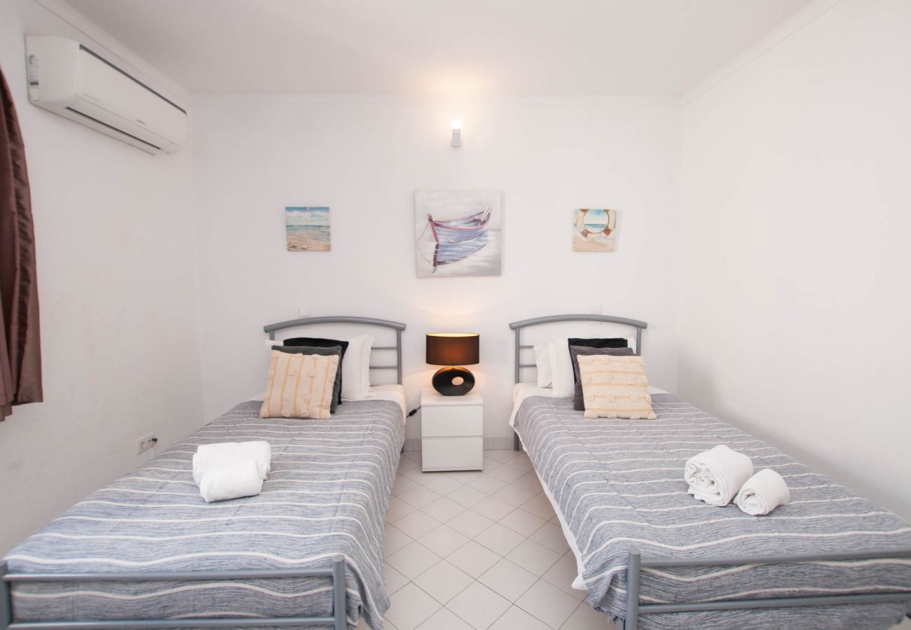 Apartamento em Albufeira - Windmill OCV - Piscina e perto do Centro