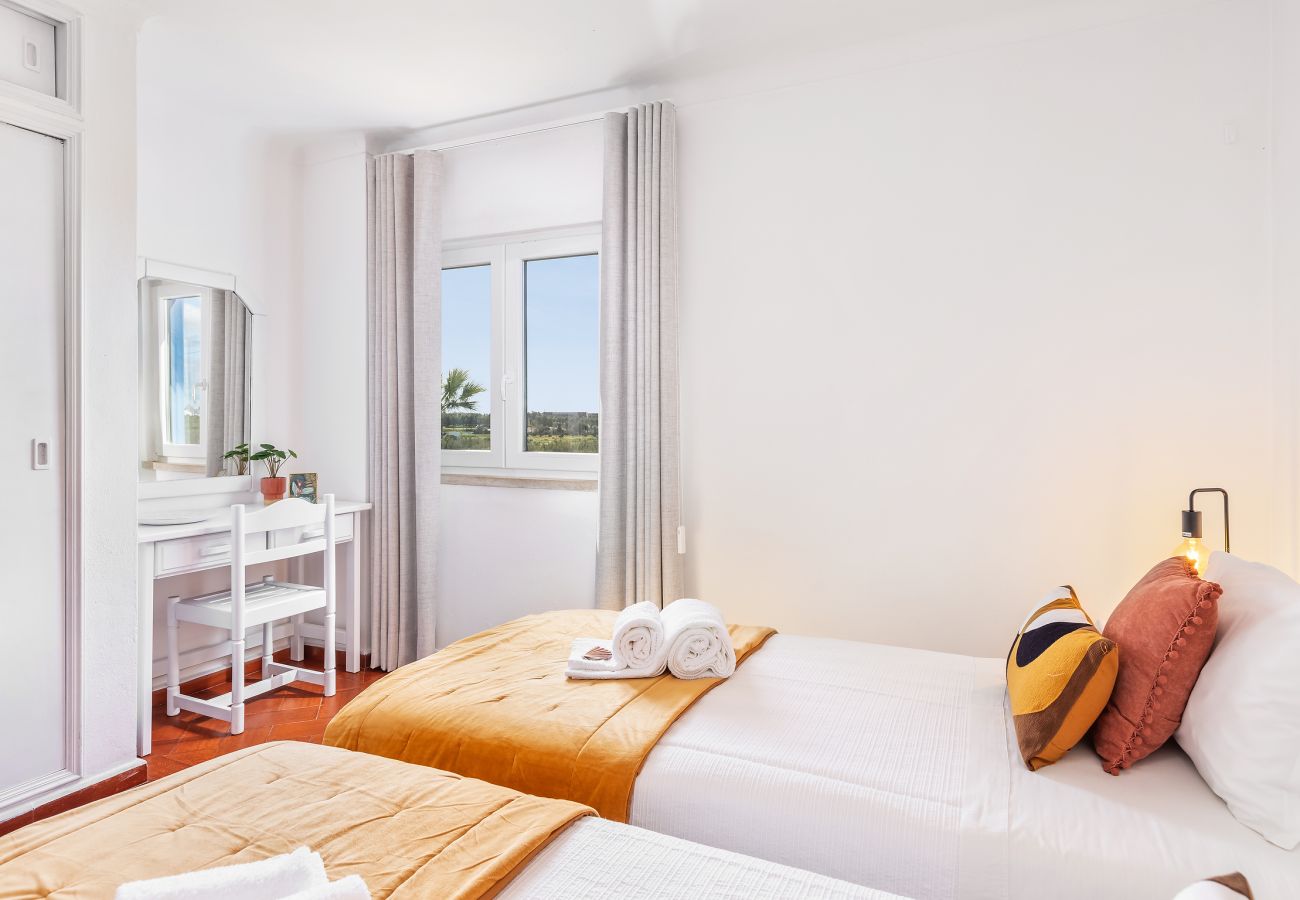 Apartamento em Albufeira - Apt Flor de Lis OCV - Piscina e Estacionamento