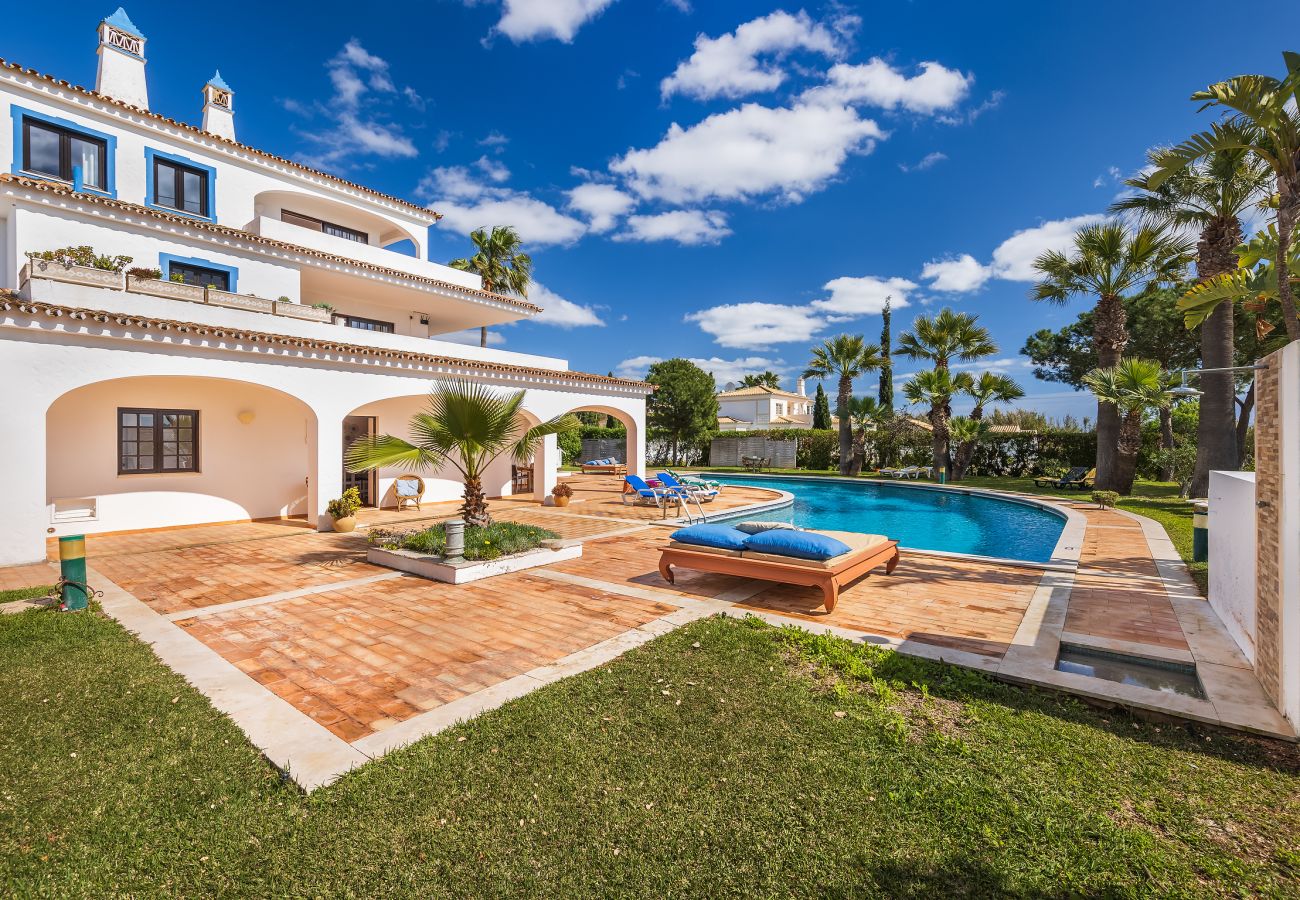 Apartamento em Albufeira - Apt Flor de Lis OCV - Piscina e Estacionamento