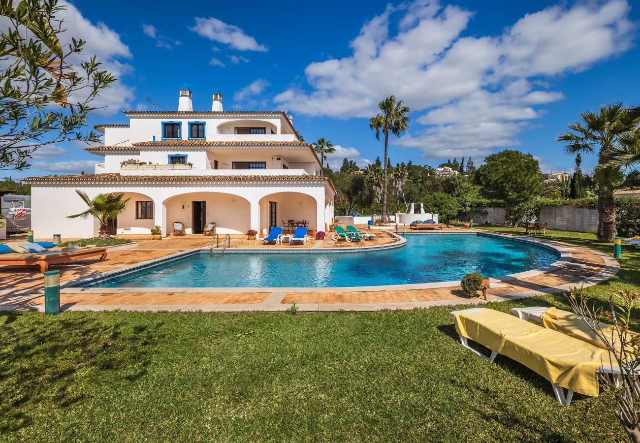 Apartamento em Albufeira - Apt Flor de Lis OCV - Piscina e Estacionamento