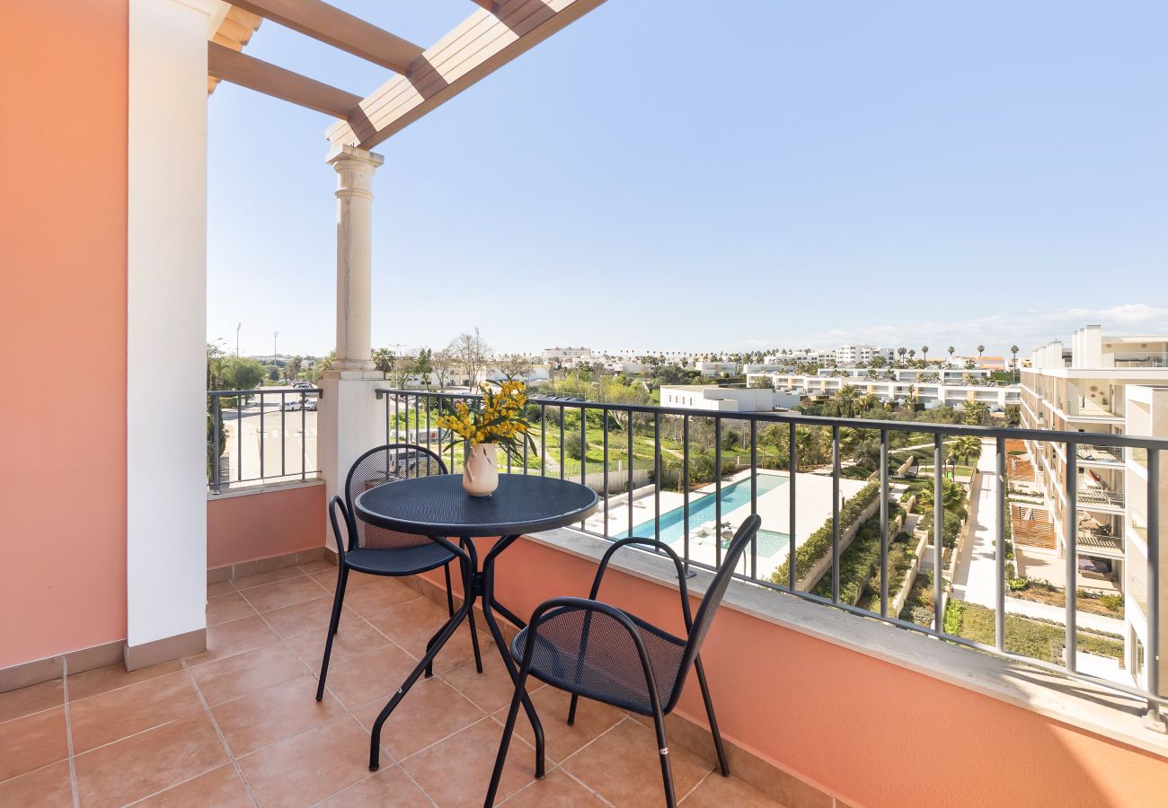 Apartamento em Albufeira - Apt. Deluxe OCV - Piscina & Vista sobre Albufeira