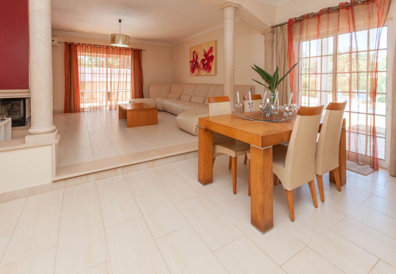Villa em Albufeira - Vila Perola OCV - Piscina Privada, sossego
