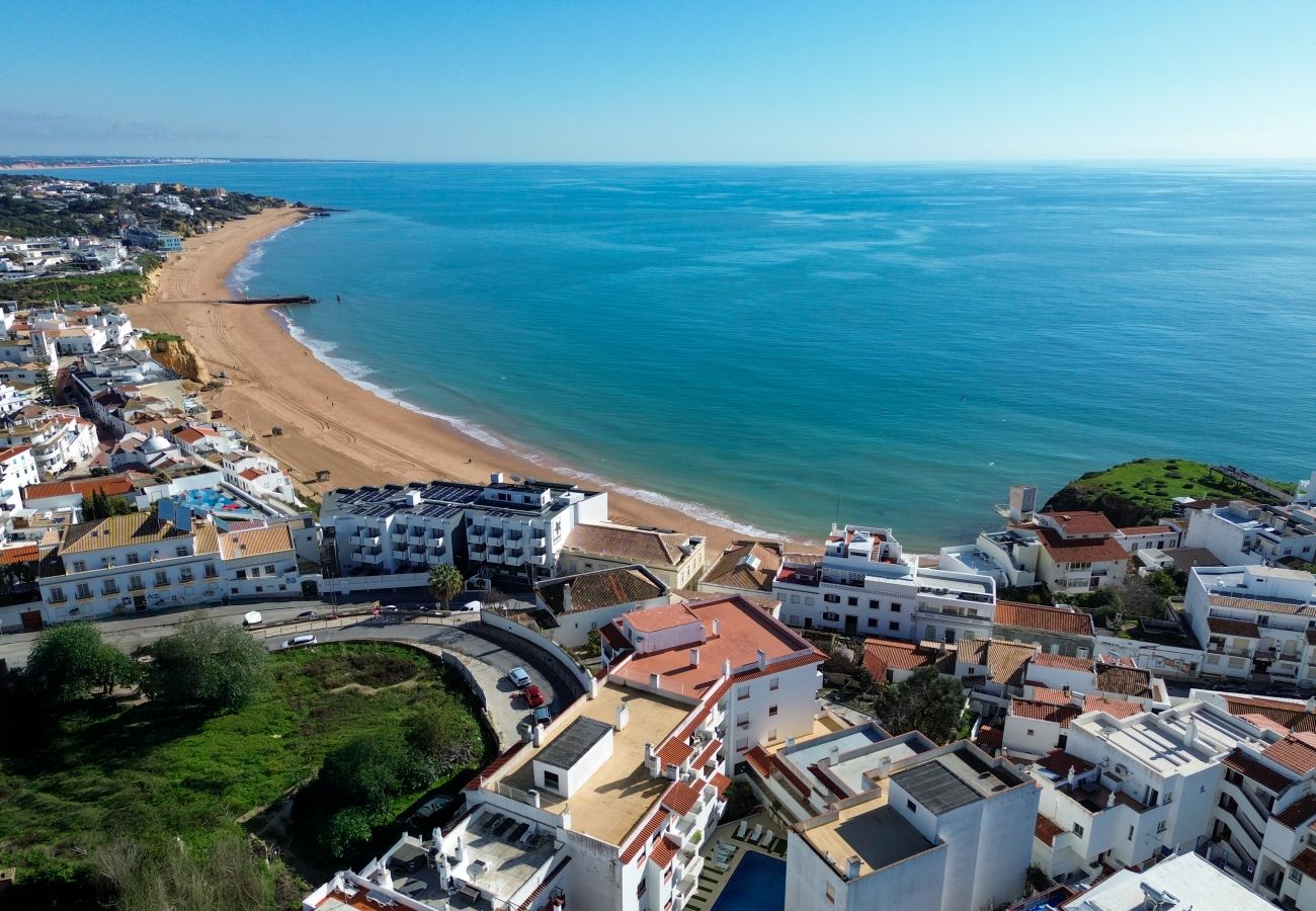 Apartamento em Albufeira - Boat 1 Apt OCV - 100 metros praia, com piscina