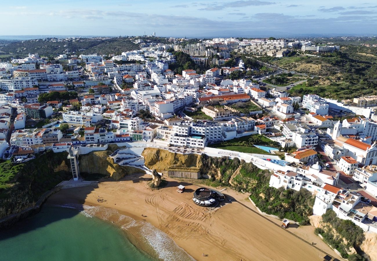 Apartamento em Albufeira - Boat 1 Apt OCV - 100 metros praia, com piscina