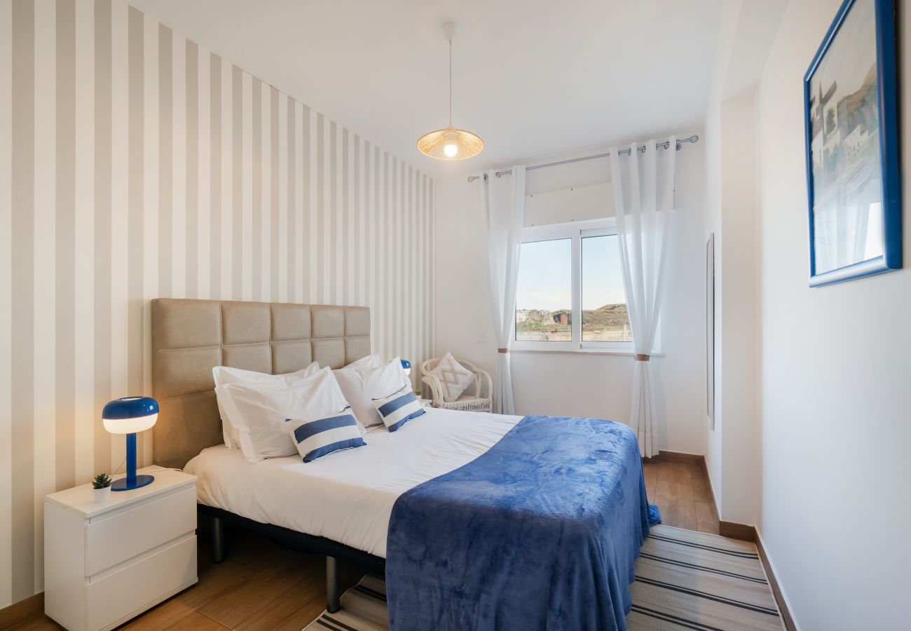 Apartamento em Albufeira - Boat 3 Apt OCV – Praia a Passos (100m) e Piscina