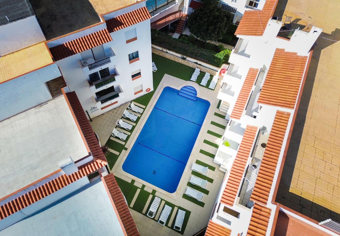 Apartamento em Albufeira - Boat 3 Apt OCV – Praia a Passos (100m) e Piscina