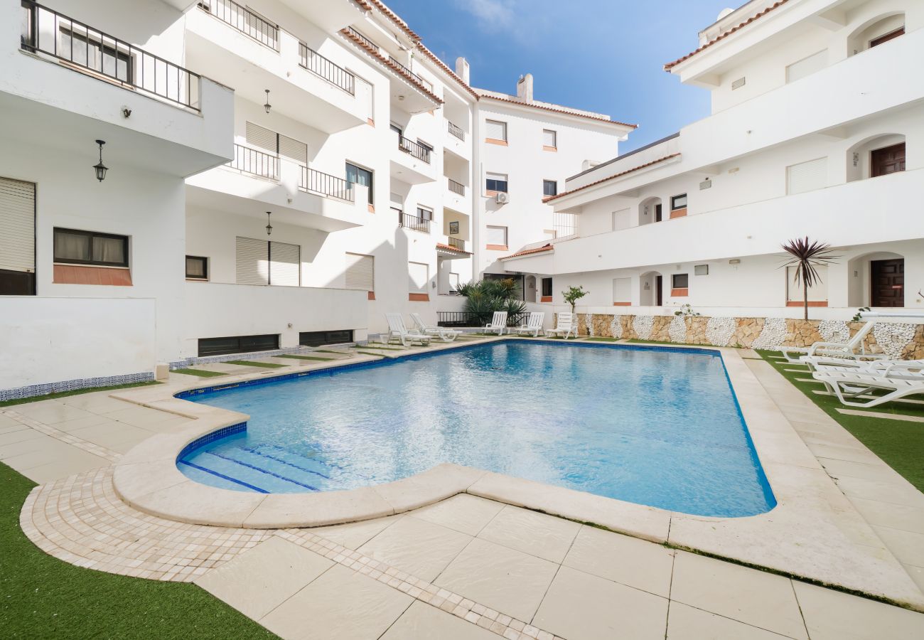 Apartamento em Albufeira - Boat 4 Apt OCV – Perto da Praia (100m) com Piscina