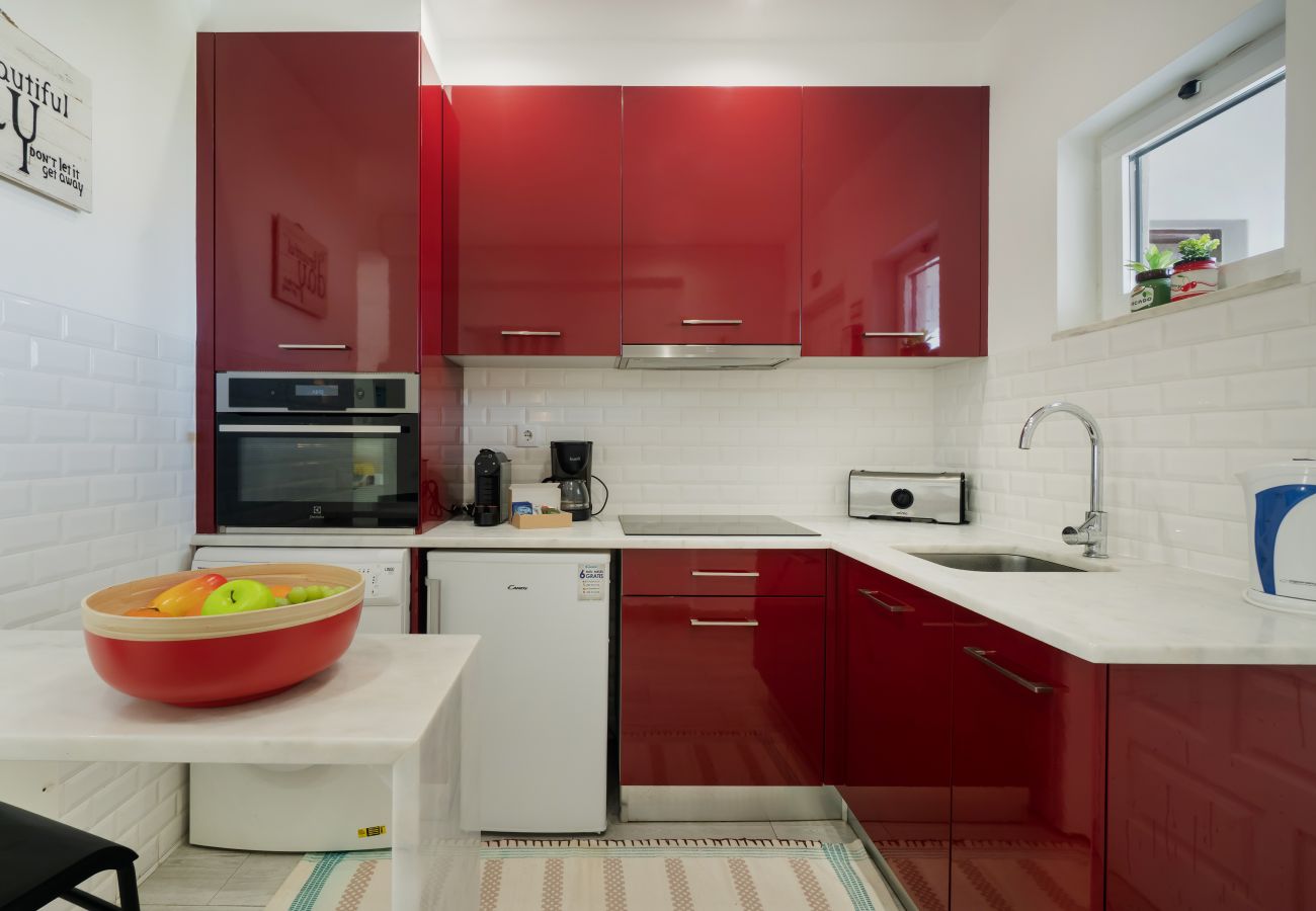 Apartamento em Albufeira - Boat 4 Apt OCV – Perto da Praia (100m) com Piscina