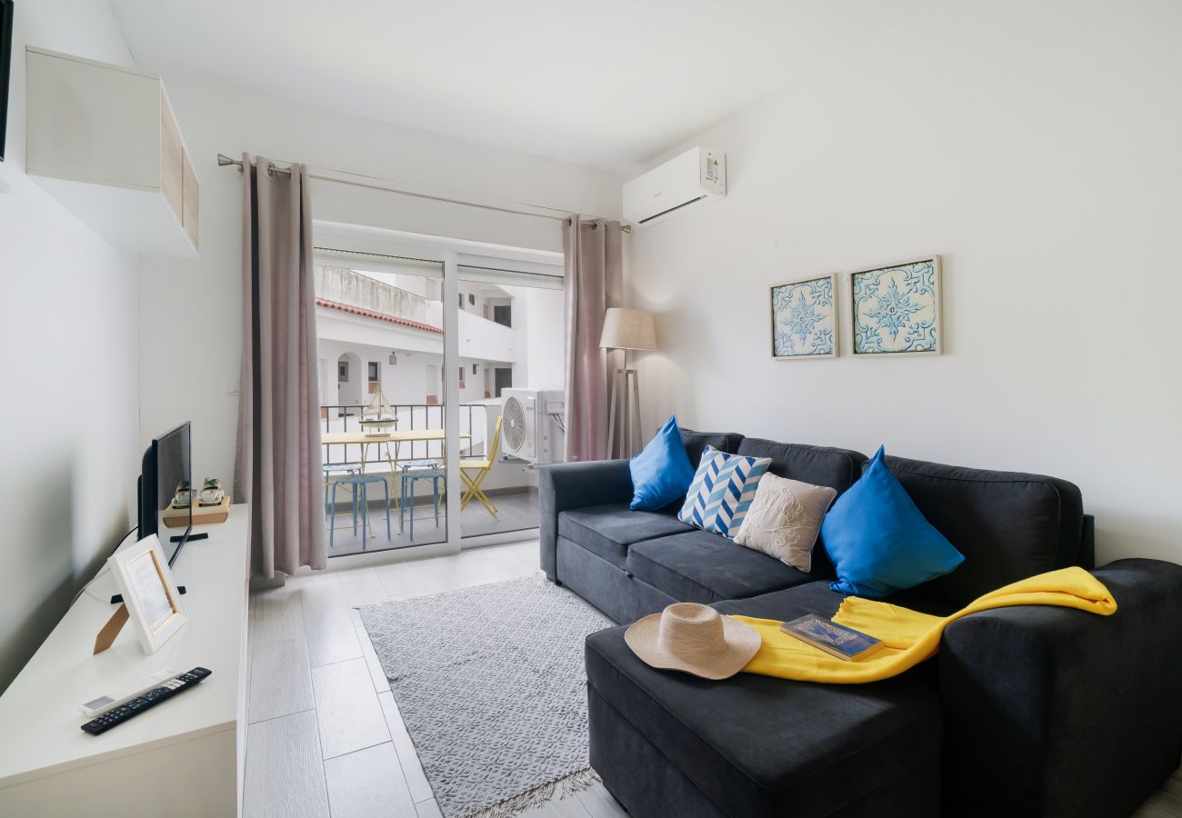 Apartamento em Albufeira - Boat 4 Apt OCV – Perto da Praia (100m) com Piscina