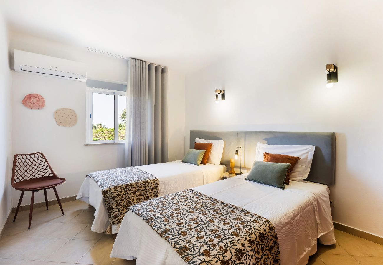 Apartamento em Albufeira - Andorinha OCV | Refúgio calmo, Piscina e Jardim