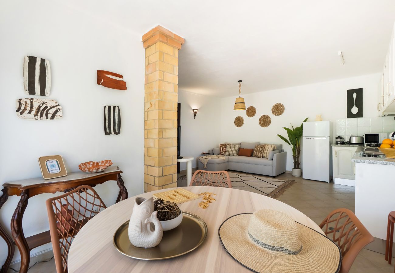 Apartamento em Albufeira - Andorinha OCV | Refúgio calmo, Piscina e Jardim