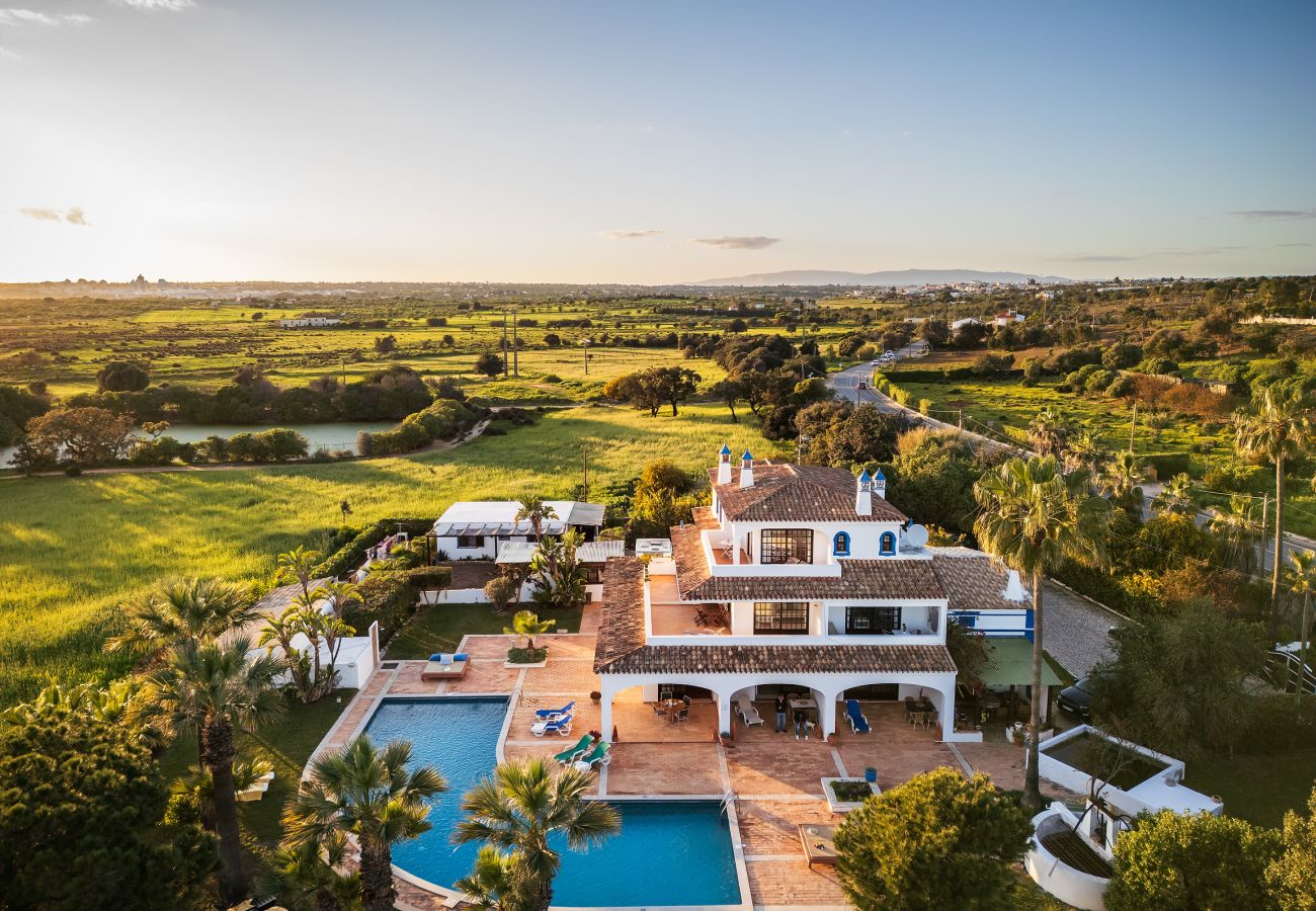 Apartamento em Albufeira - Andorinha OCV | Refúgio calmo, Piscina e Jardim