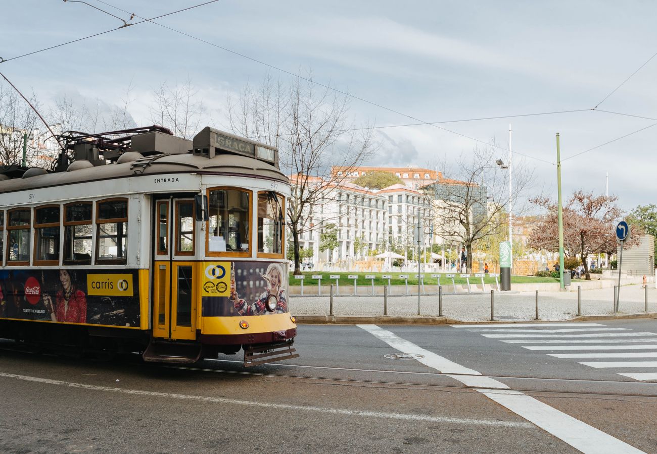 Apartment in Lisbon - Dream View Lisbon • Family 3BR Apartment with AC