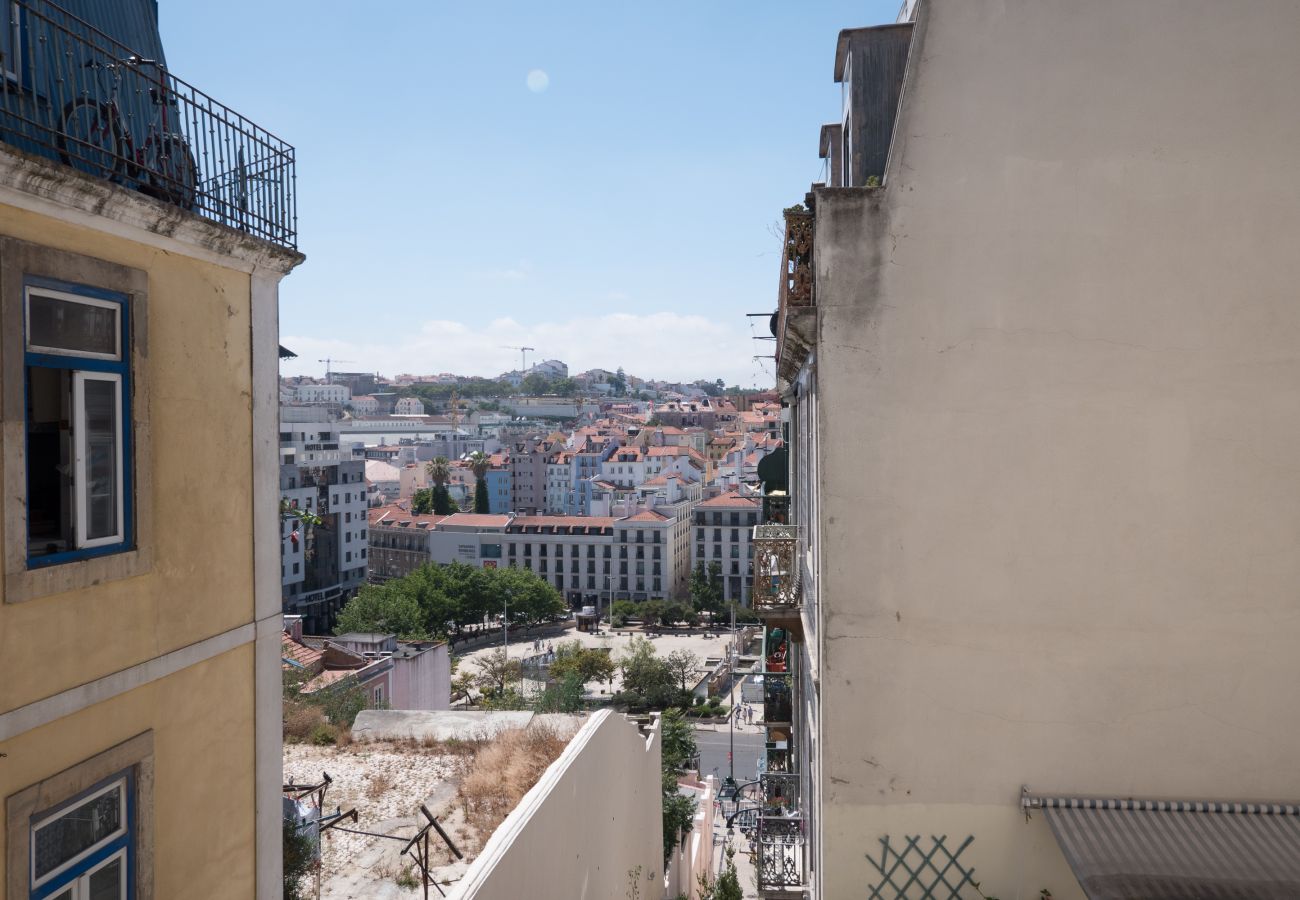 Apartment in Lisbon - Dream View Lisbon • Family 3BR Apartment with AC