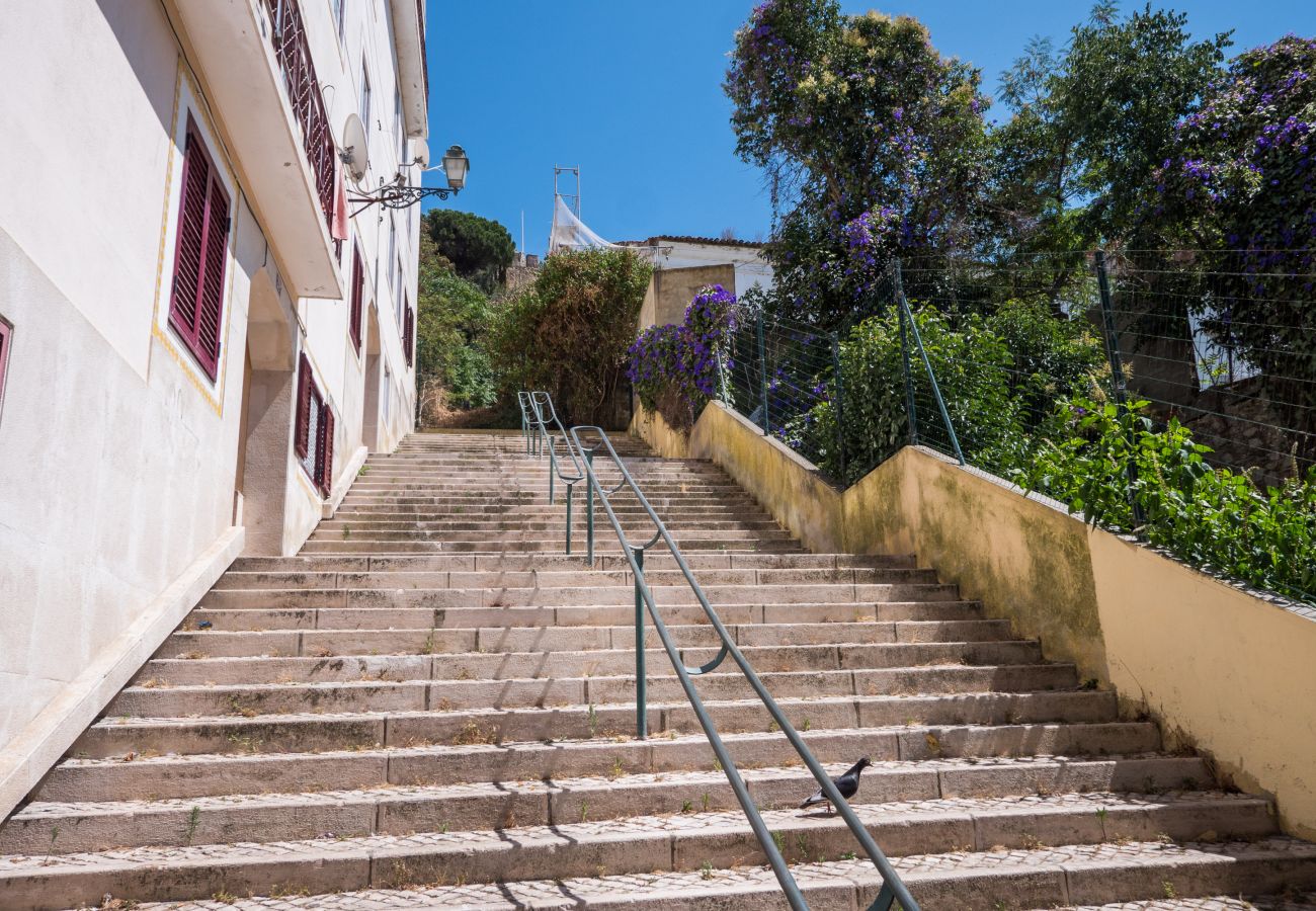 Apartment in Lisbon - Dream View Lisbon • Family 3BR Apartment with AC