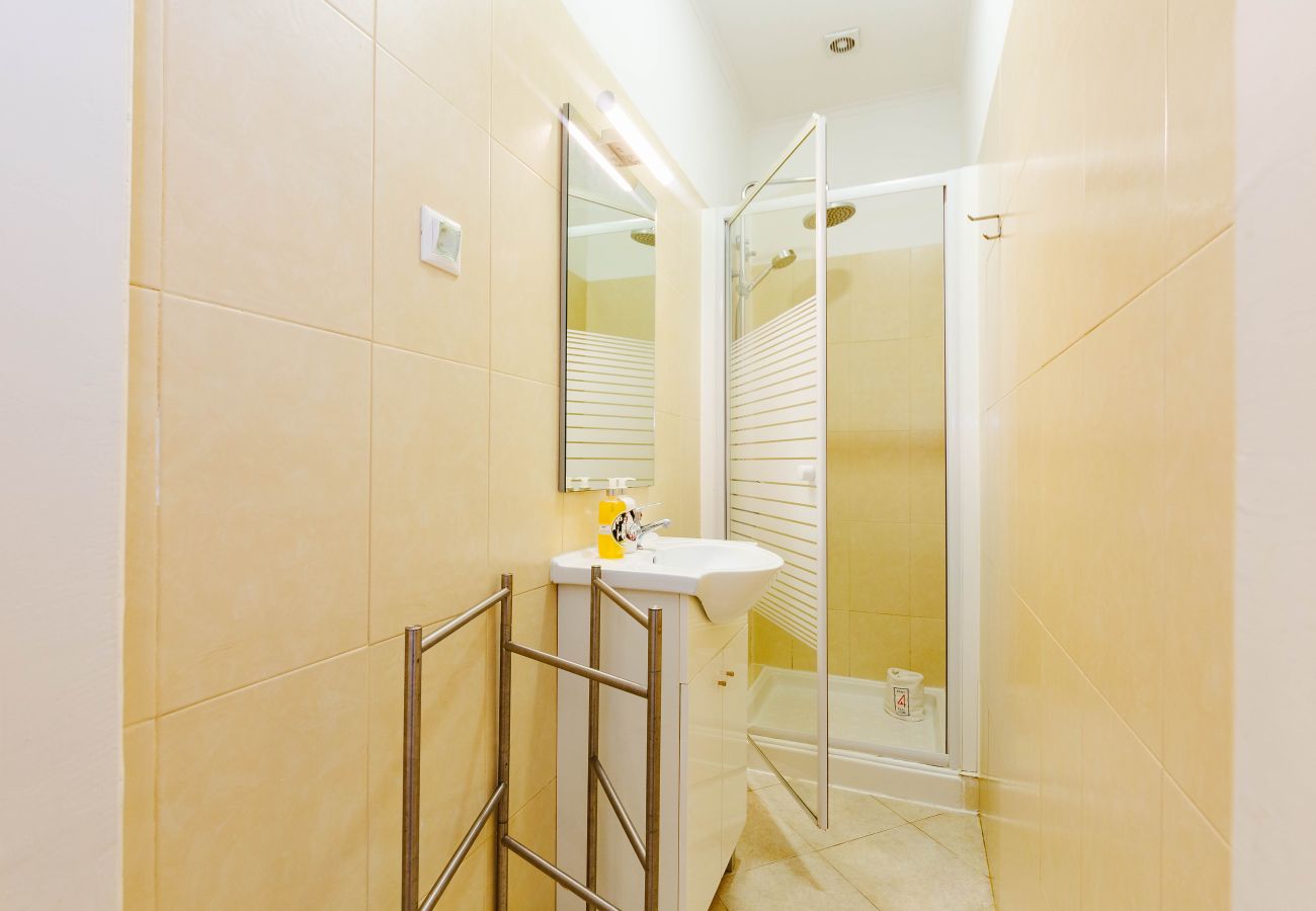 Apartment in Lisbon - Dream View Lisbon • Family 3BR Apartment with AC