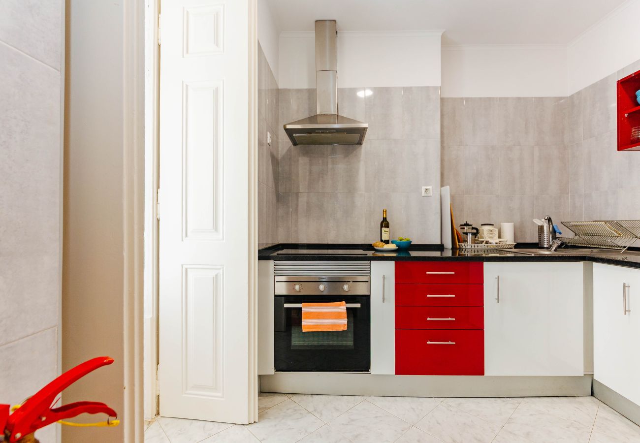 Apartment in Lisbon - Dream View Lisbon • Family 3BR Apartment with AC