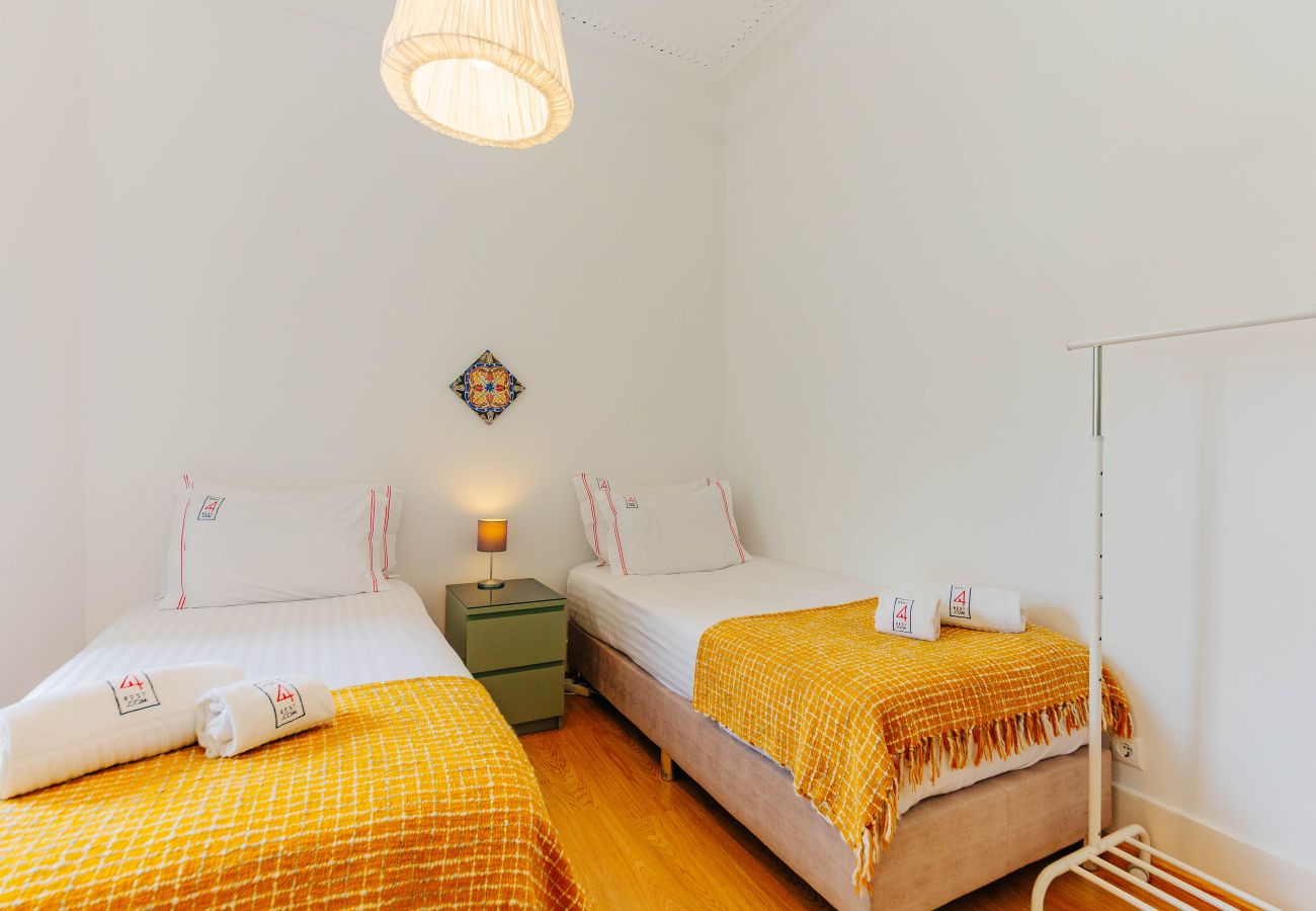 Apartment in Lisbon - Dream View Lisbon • Family 3BR Apartment with AC