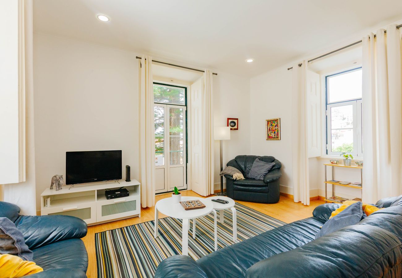 Apartment in Lisbon - Dream View Lisbon • Family 3BR Apartment with AC