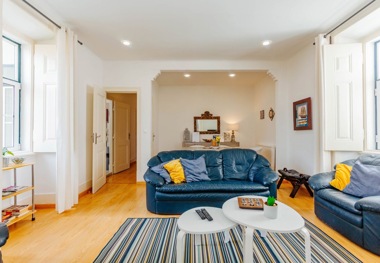 Apartment in Lisbon - Dream View Lisbon • Family 3BR Apartment with AC