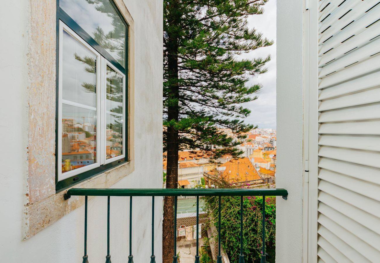 Apartment in Lisbon - Dream View Lisbon • Family 3BR Apartment with AC