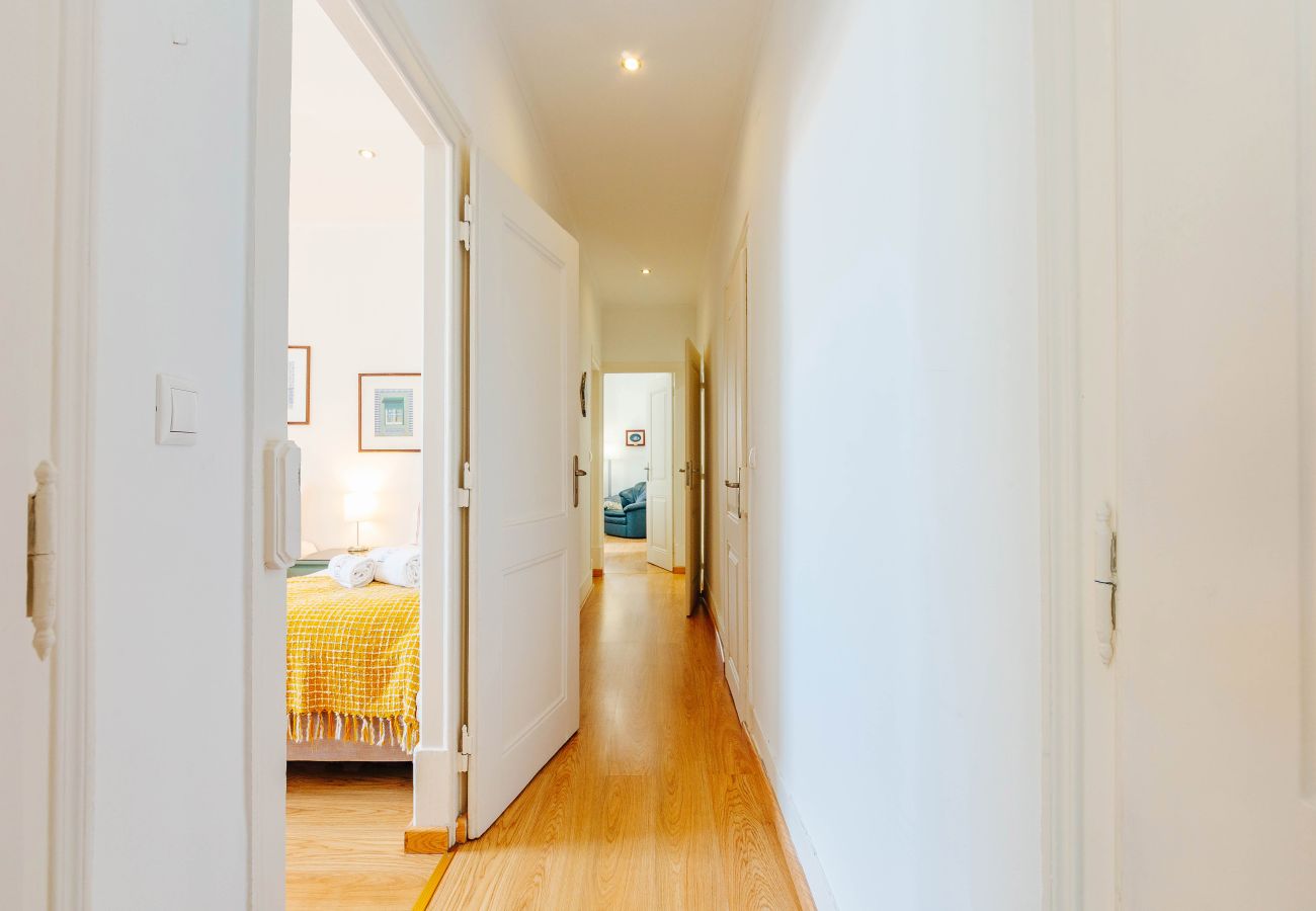 Apartment in Lisbon - Dream View Lisbon • Family 3BR Apartment with AC