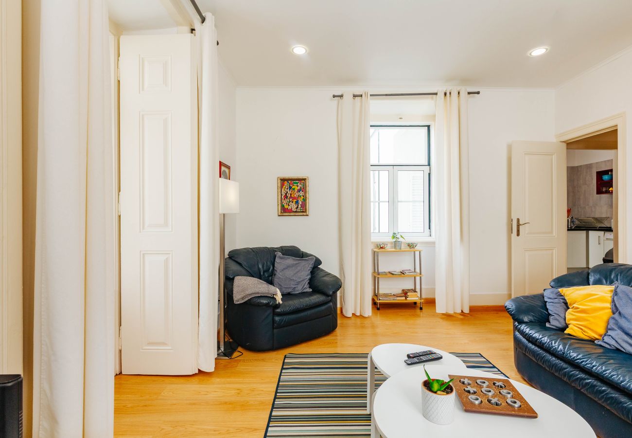 Apartment in Lisbon - Dream View Lisbon • Family 3BR Apartment with AC