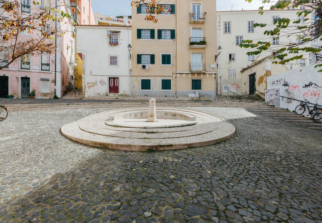 Studio in Lisbon - RENT4REST LISBON DOWNTOWN TINY STUDIO APARTMENT 1
