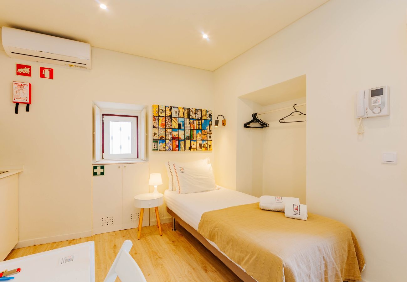 Studio in Lisbon - RENT4REST LISBON DOWNTOWN TINY STUDIO APARTMENT 1