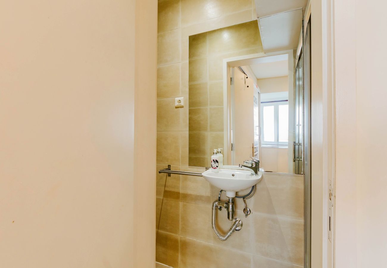 Studio in Lisbon - RENT4REST LISBON DOWNTOWN TINY STUDIO APARTMENT 1