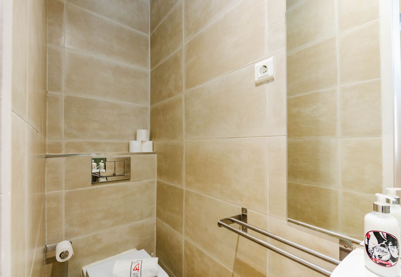 Studio in Lisbon - RENT4REST LISBON DOWNTOWN TINY STUDIO APARTMENT 1