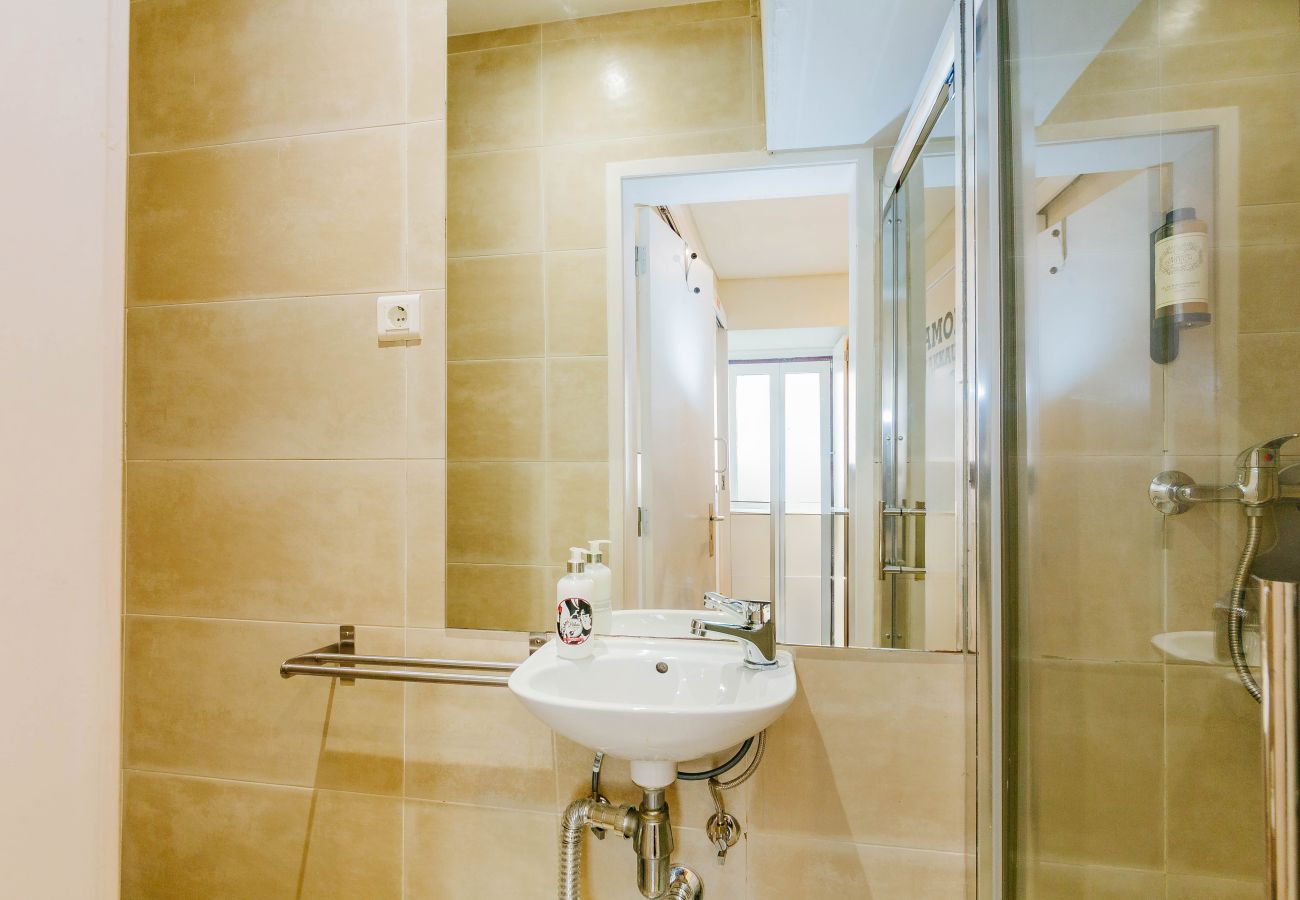 Studio in Lisbon - RENT4REST LISBON DOWNTOWN TINY STUDIO APARTMENT 1
