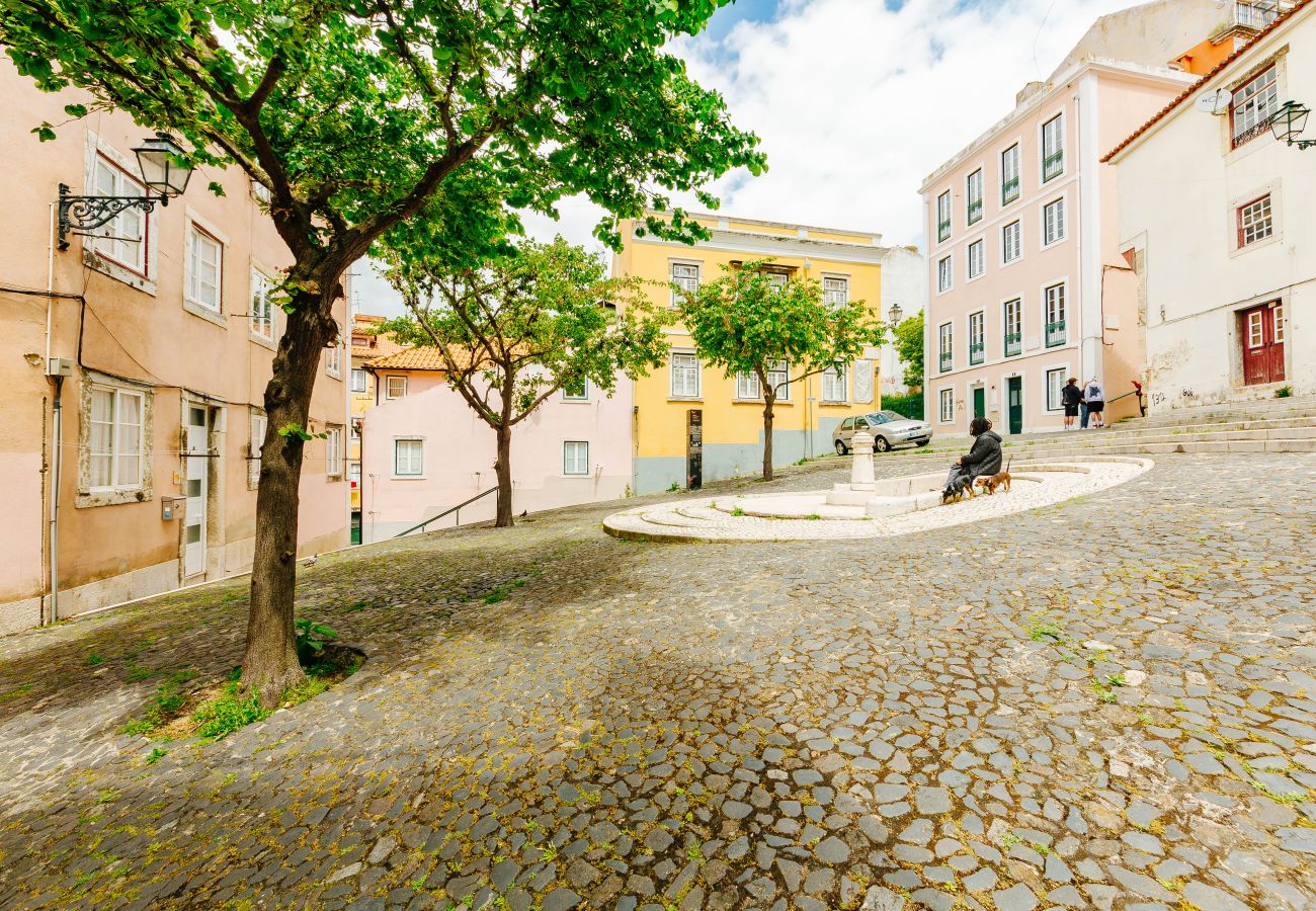 Studio in Lisbon - RENT4REST LISBON DOWNTOWN TINY STUDIO APARTMENT 1