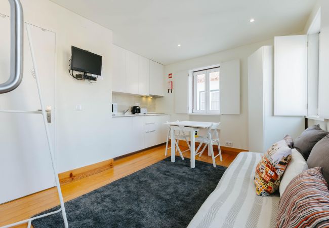 Apartment in Lisboa - RENT4REST LISBON DOWNTOWN TINY DUPLEX APARTMENT