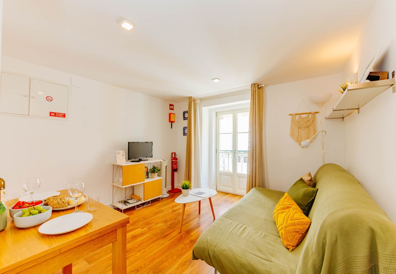 Apartment in Lisbon - RENT4REST BAIRRO ALTO CHARMING 1 BEDROOM APARTMENT