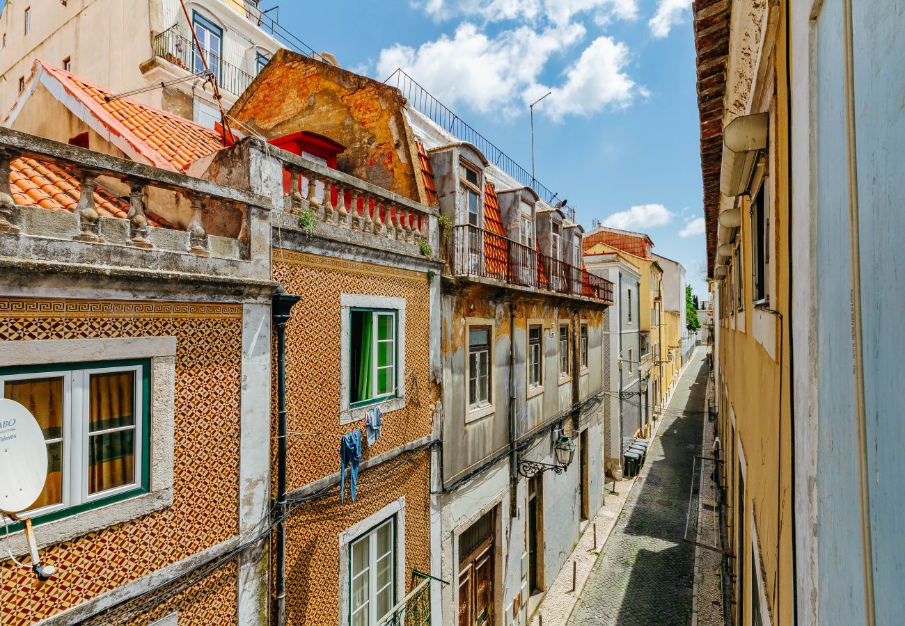 Apartment in Lisbon - RENT4REST BAIRRO ALTO CHARMING 1 BEDROOM APARTMENT
