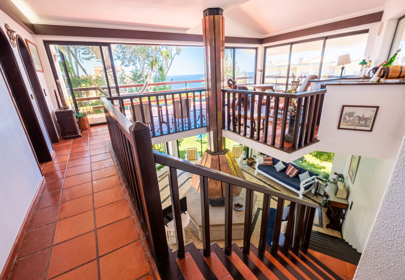 House in Sesimbra - Panoramic Ocean View Villa & Pool in Sesimbra by Rent4Rest