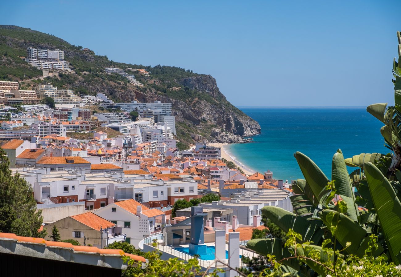 House in Sesimbra - Panoramic Ocean View Villa & Pool in Sesimbra by Rent4Rest