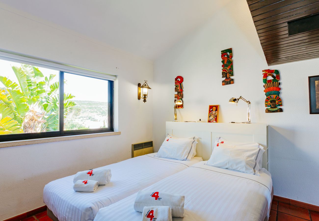 House in Sesimbra - Panoramic Ocean View Villa & Pool in Sesimbra by Rent4Rest