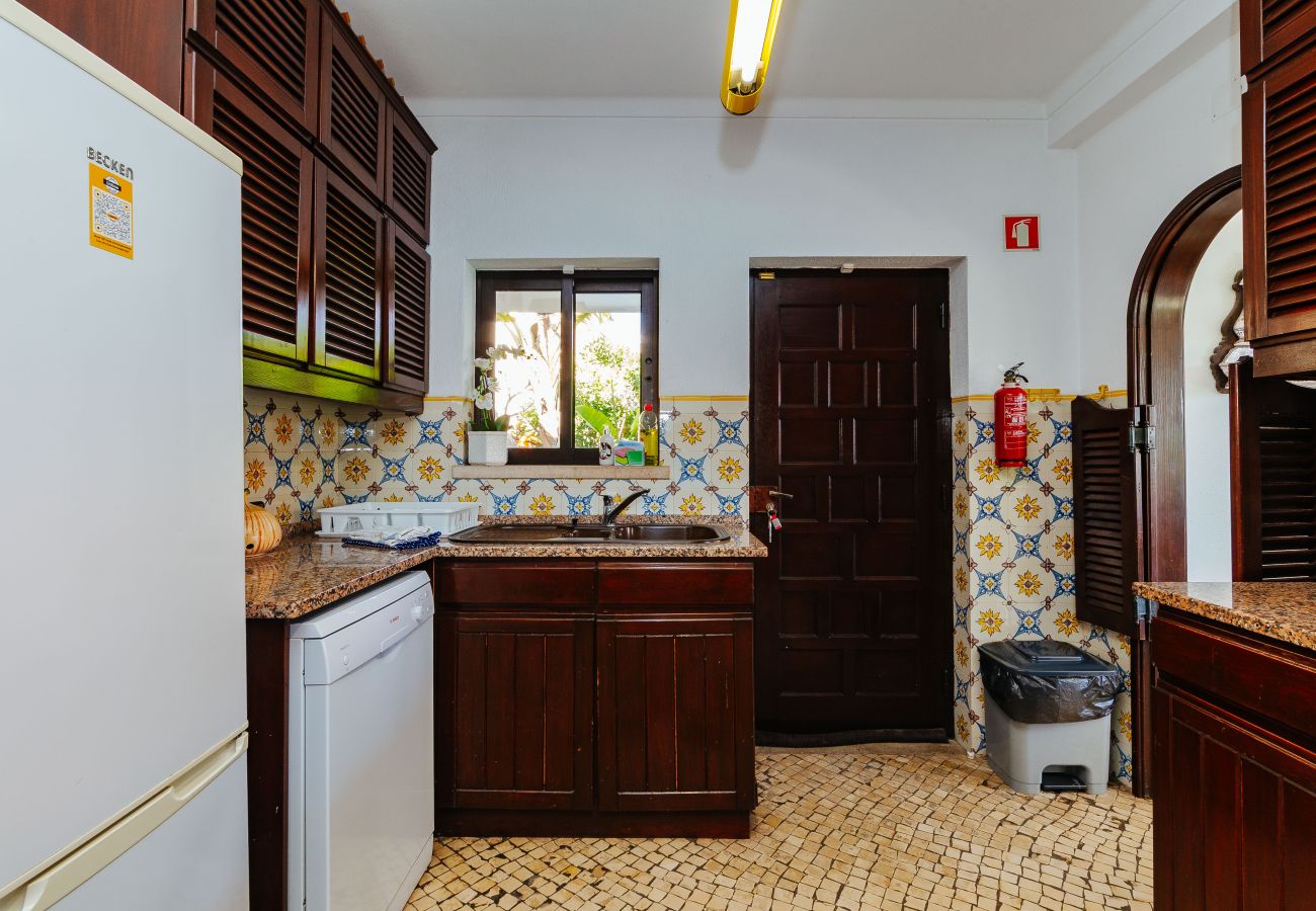 House in Sesimbra - Panoramic Ocean View Villa & Pool in Sesimbra by Rent4Rest