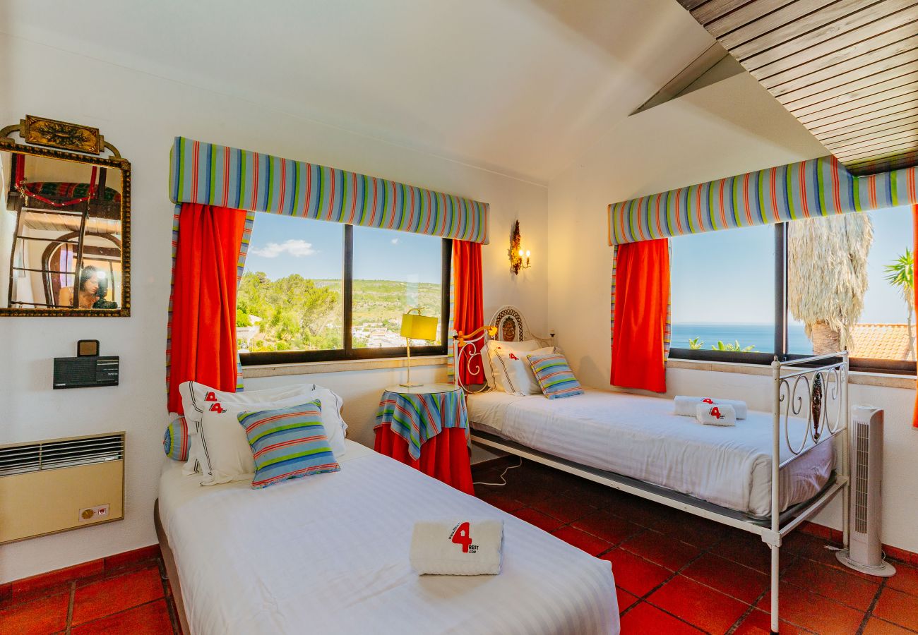 House in Sesimbra - Panoramic Ocean View Villa & Pool in Sesimbra by Rent4Rest