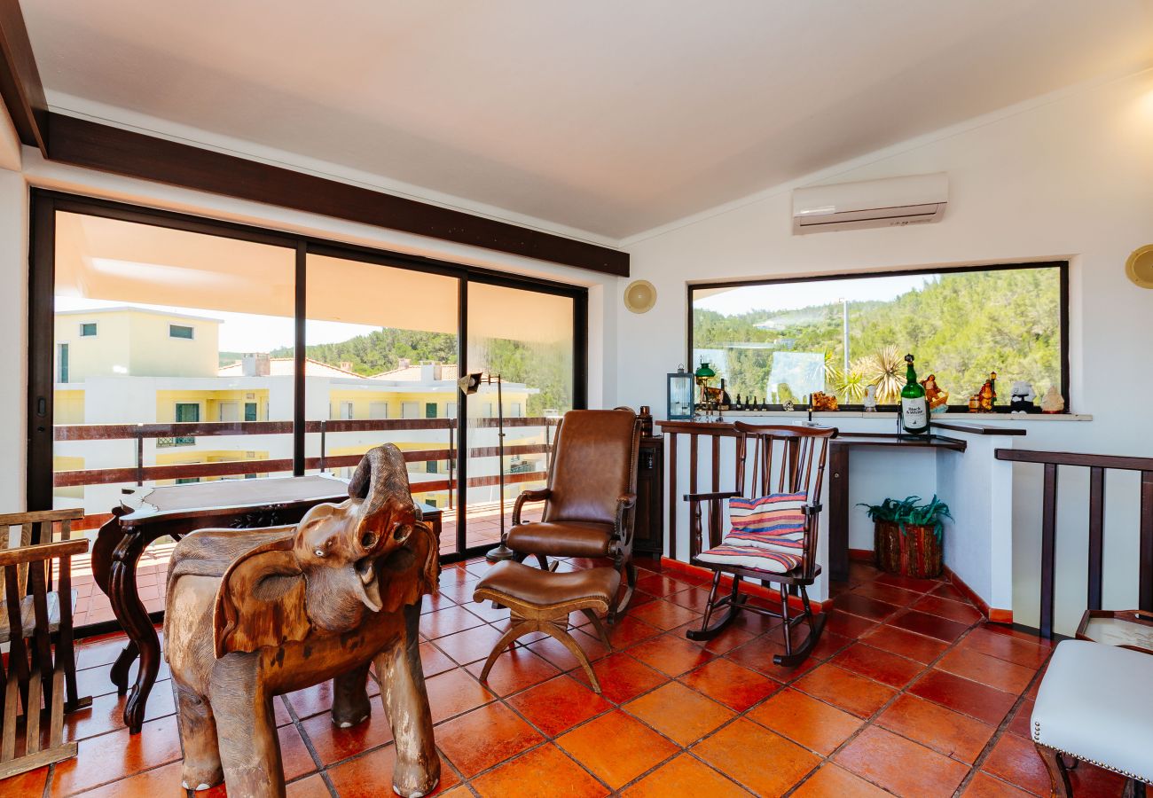 House in Sesimbra - Panoramic Ocean View Villa & Pool in Sesimbra by Rent4Rest