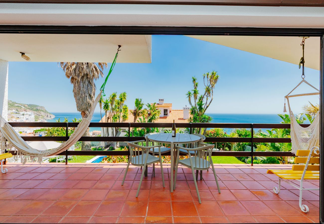 House in Sesimbra - Panoramic Ocean View Villa & Pool in Sesimbra by Rent4Rest